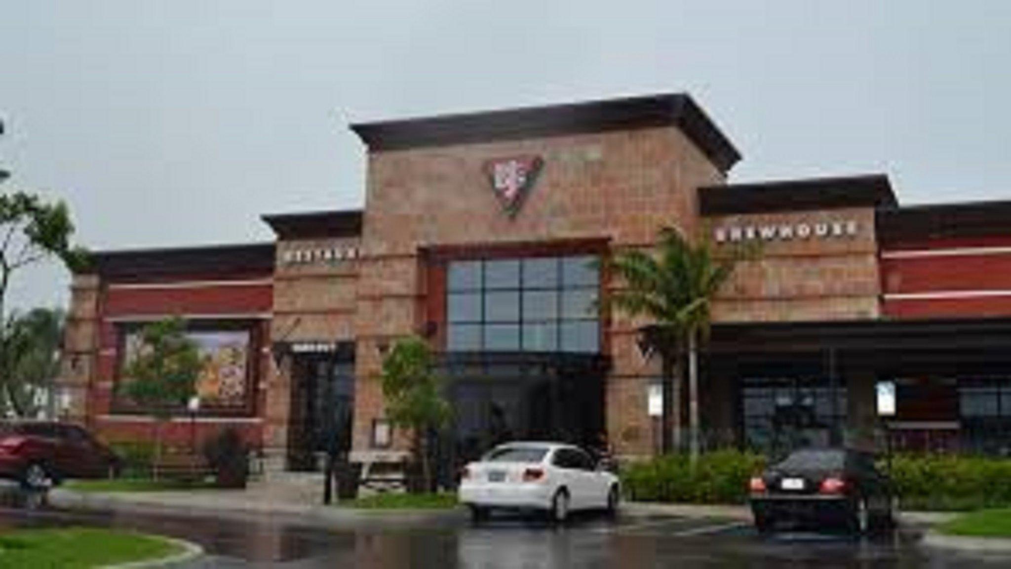 西棕榈滩地铁中心智选假日酒店 外观 照片